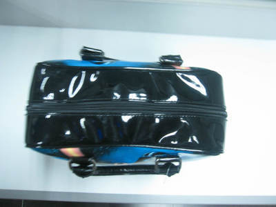 【專(zhuān)業(yè)開(kāi)發(fā)生產(chǎn)旅行袋,戶外包及各類(lèi)手袋,箱包產(chǎn)品。】?jī)r(jià)格,廠家,圖片,牛津布袋,東莞市企石華駿手袋加工廠-