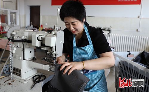 張家口市萬全區箱包加工助推群眾增收致富鳳凰網河北 鳳凰網