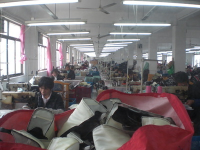 上海新效箱包 專業(yè)箱包加工與卓越賓館服務(wù)的完美結(jié)合